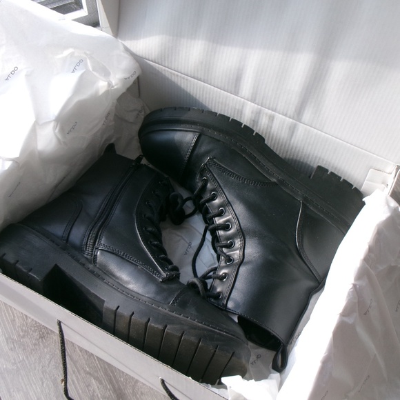 ALDO Goer Combat Ankle Boots – US 9 (Black) - Picture 2 of 4